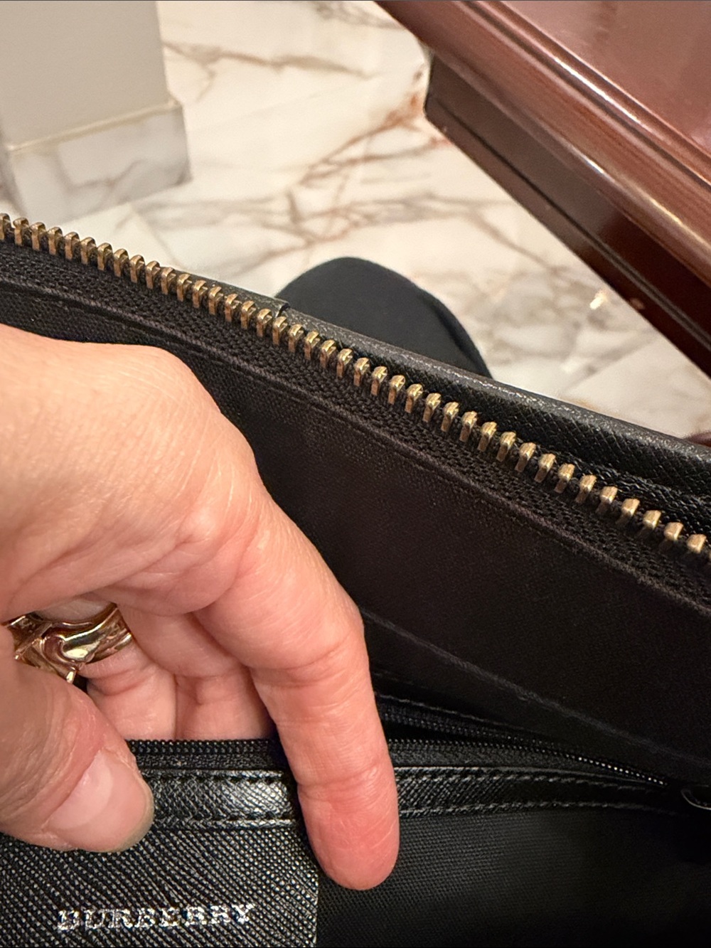 Burberry Beige Plaid Tote with Black Trim - Picture 2 of 13